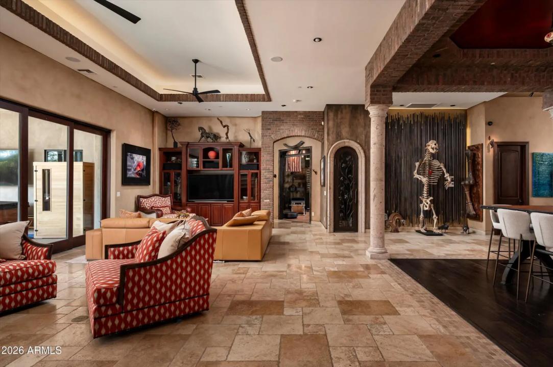 Real Estate Picture 21
