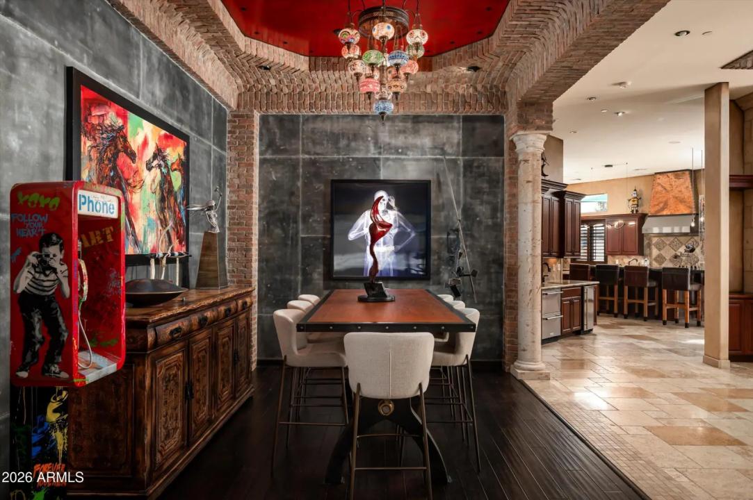 Real Estate Picture 19