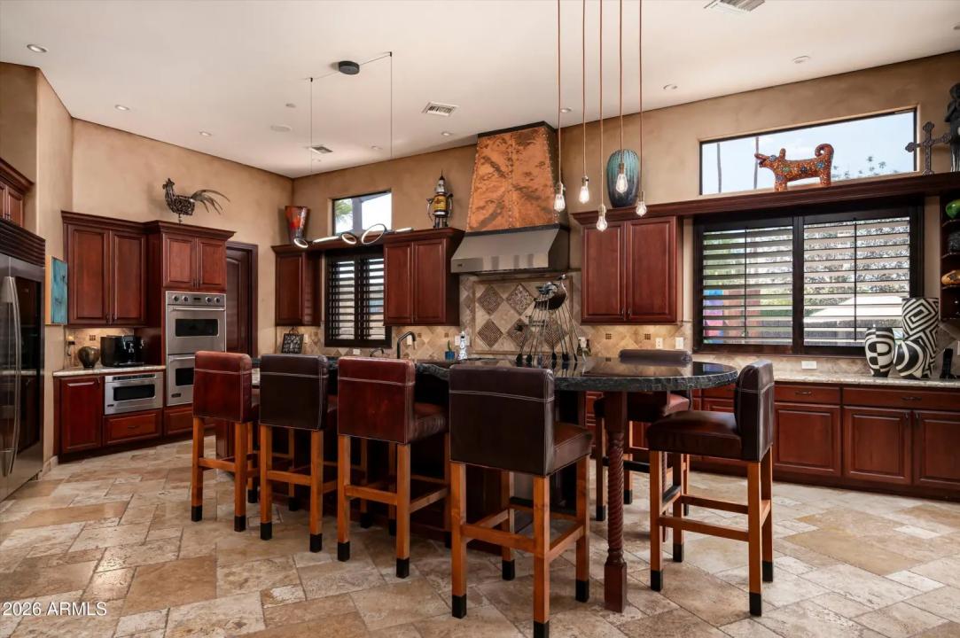 Real Estate Picture 25