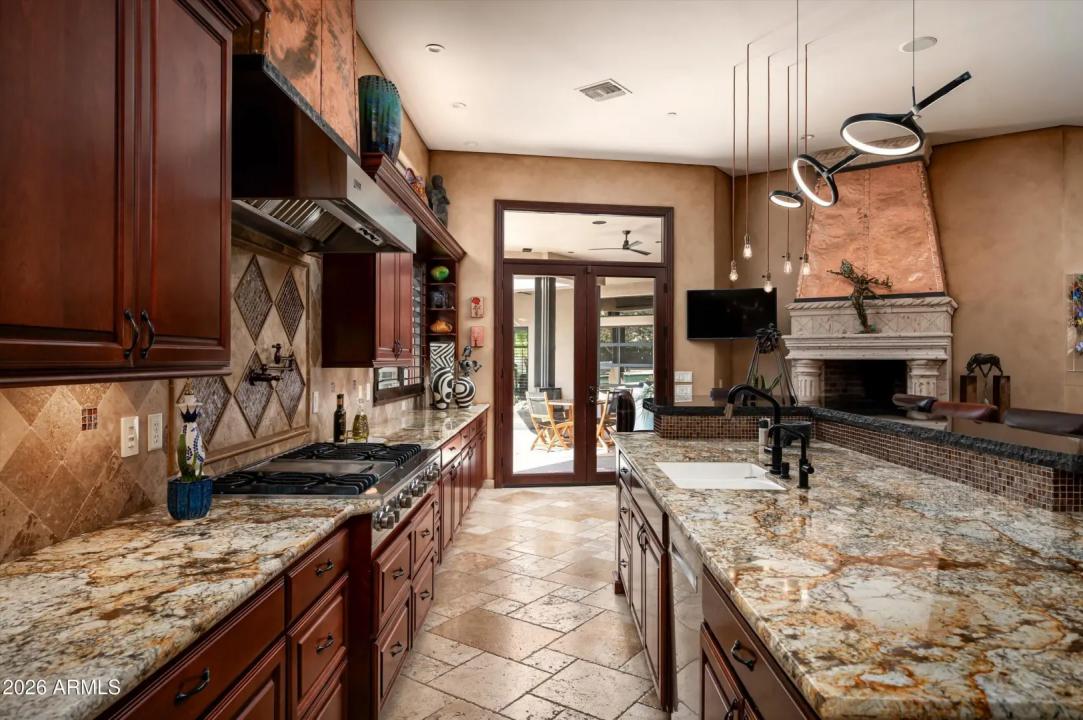 Real Estate Picture 27