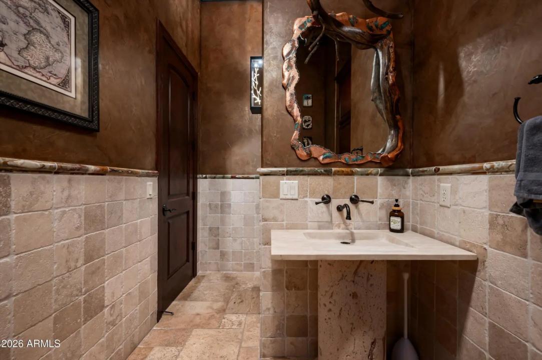 Real Estate Picture 39