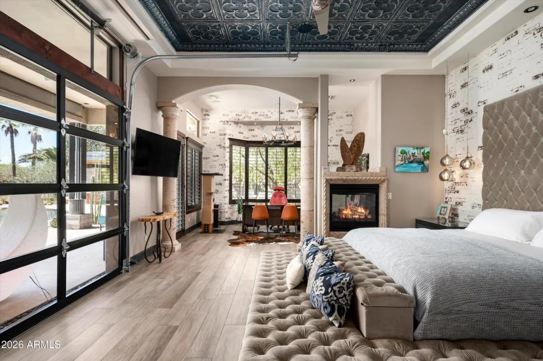 Real Estate Picture 9