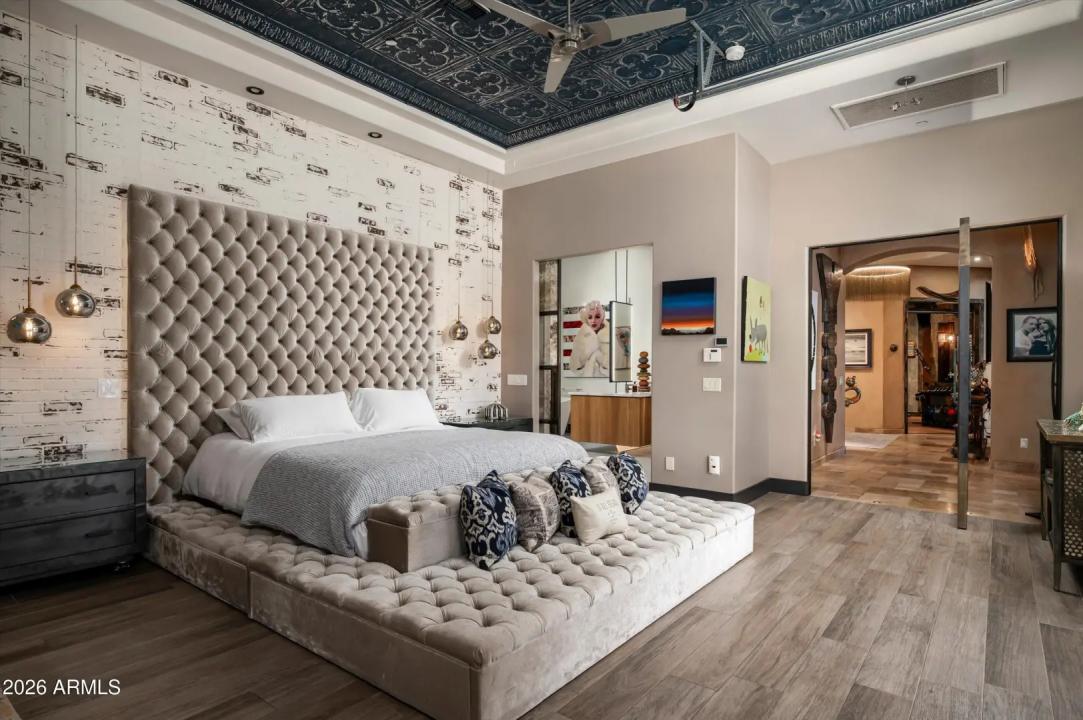 Real Estate Picture 30