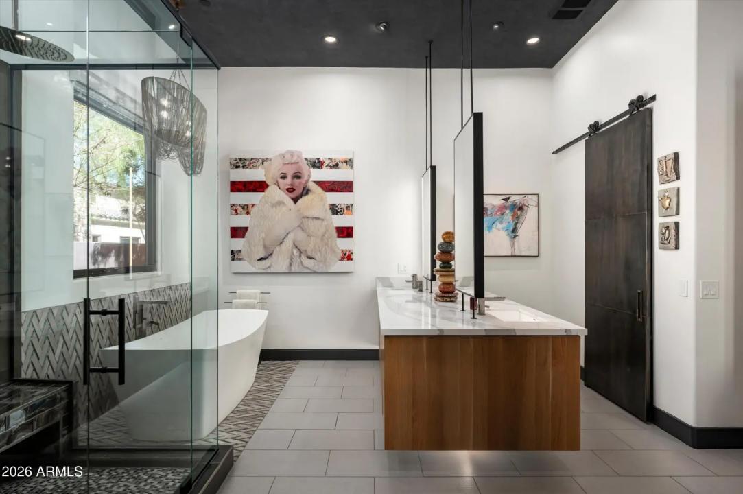 Real Estate Picture 33