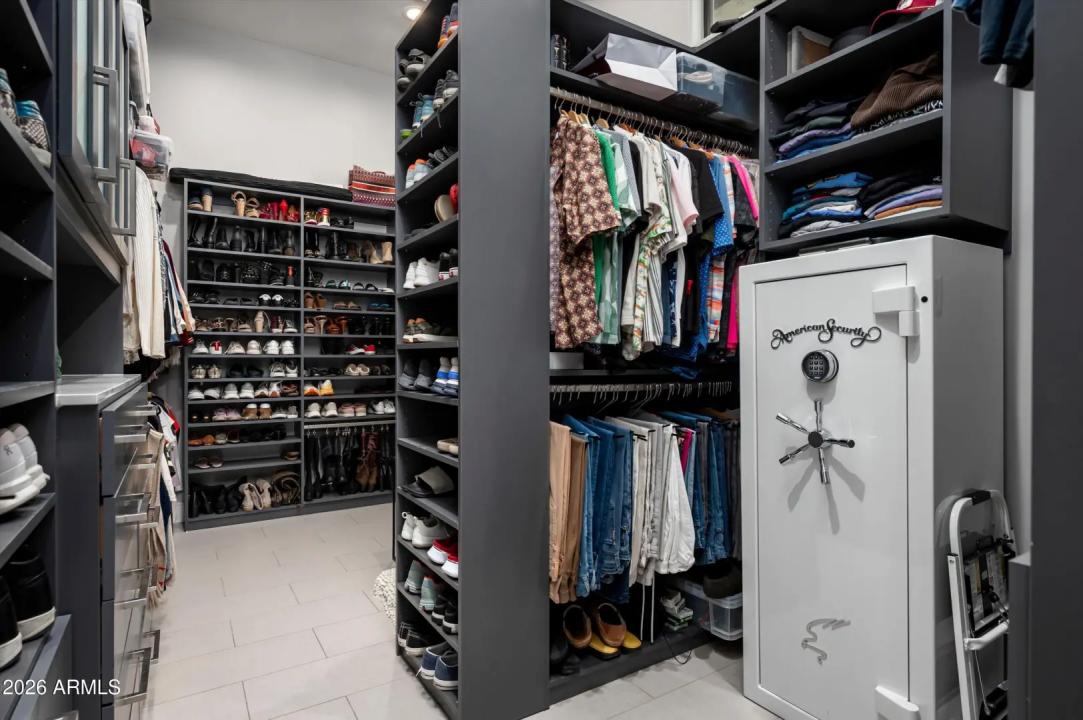 Real Estate Picture 35