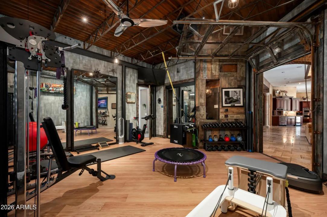 Real Estate Picture 28