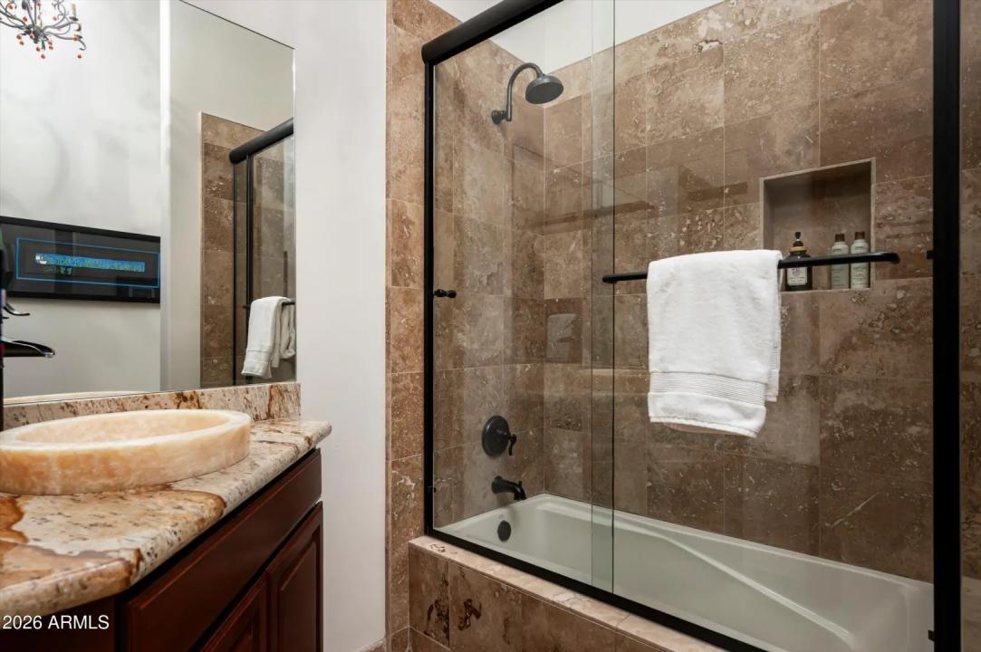 Real Estate Picture 40