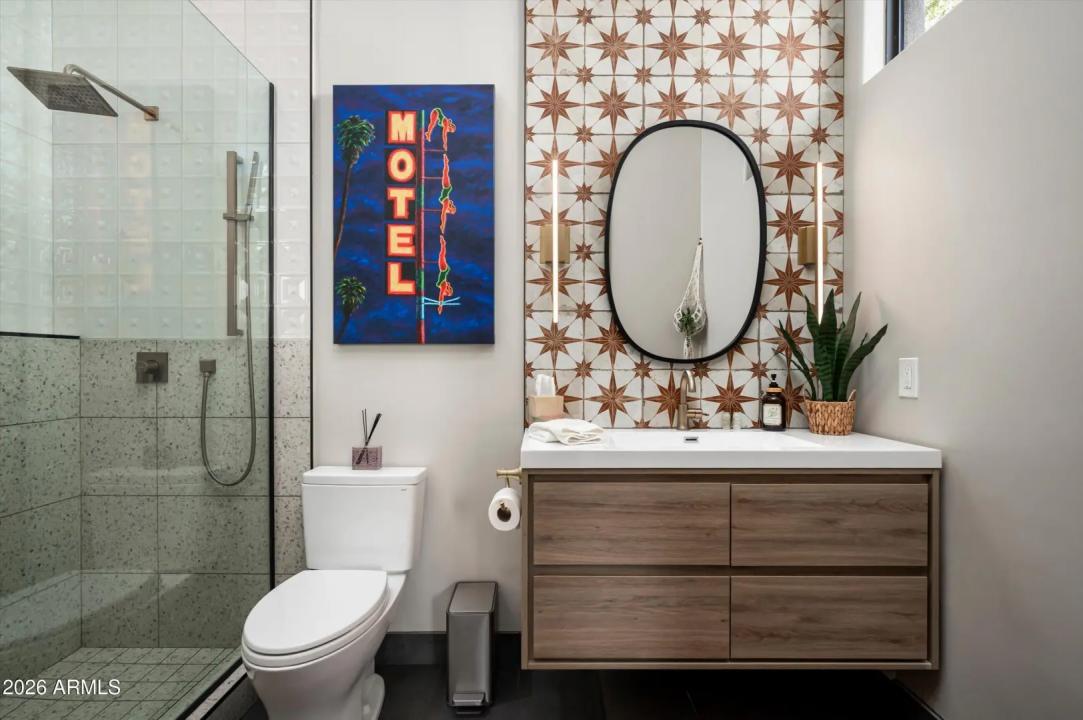 Real Estate Picture 38