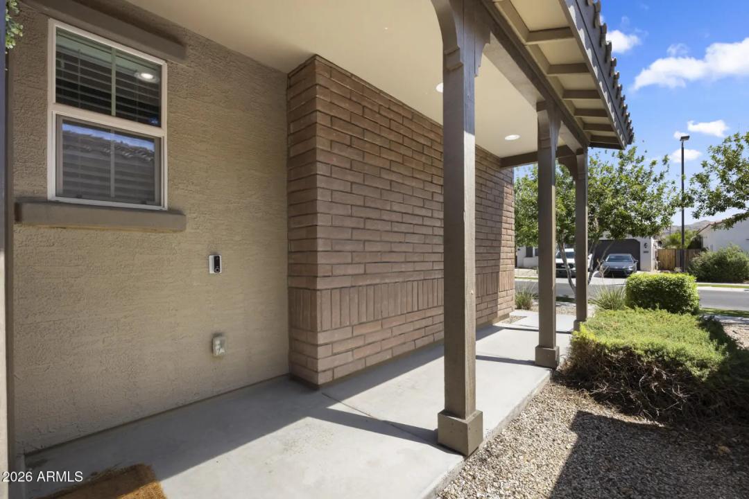Real Estate Picture 6