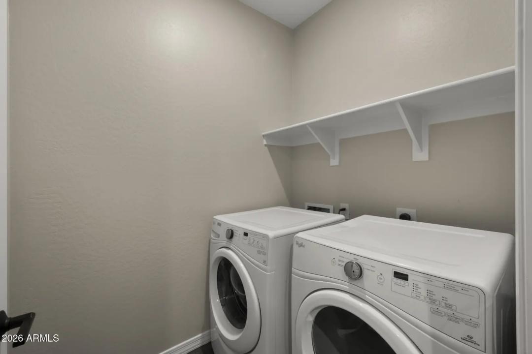 Real Estate Picture 20