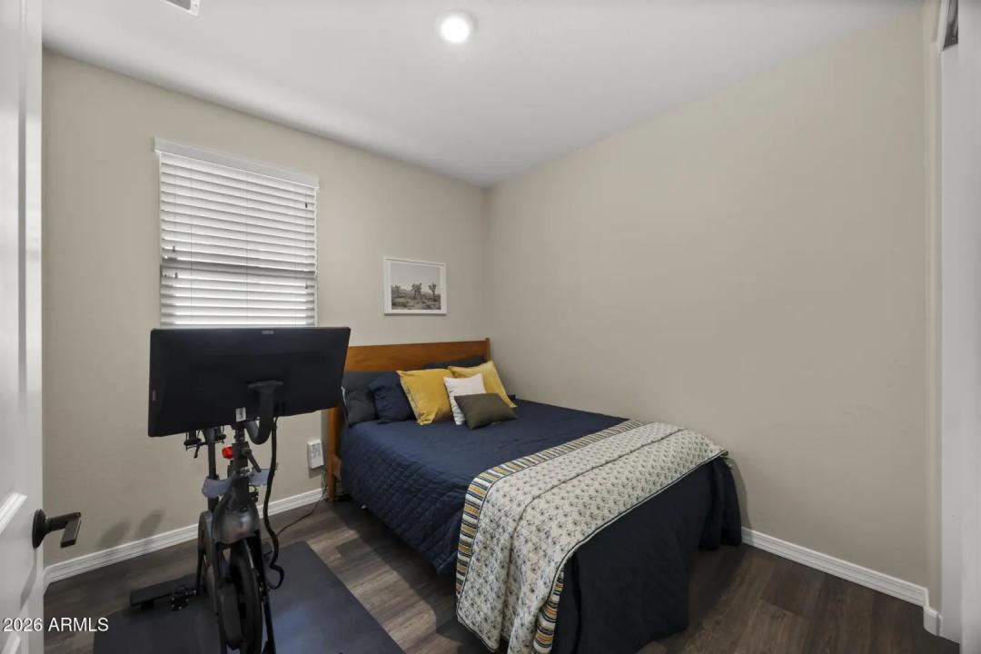 Real Estate Picture 21