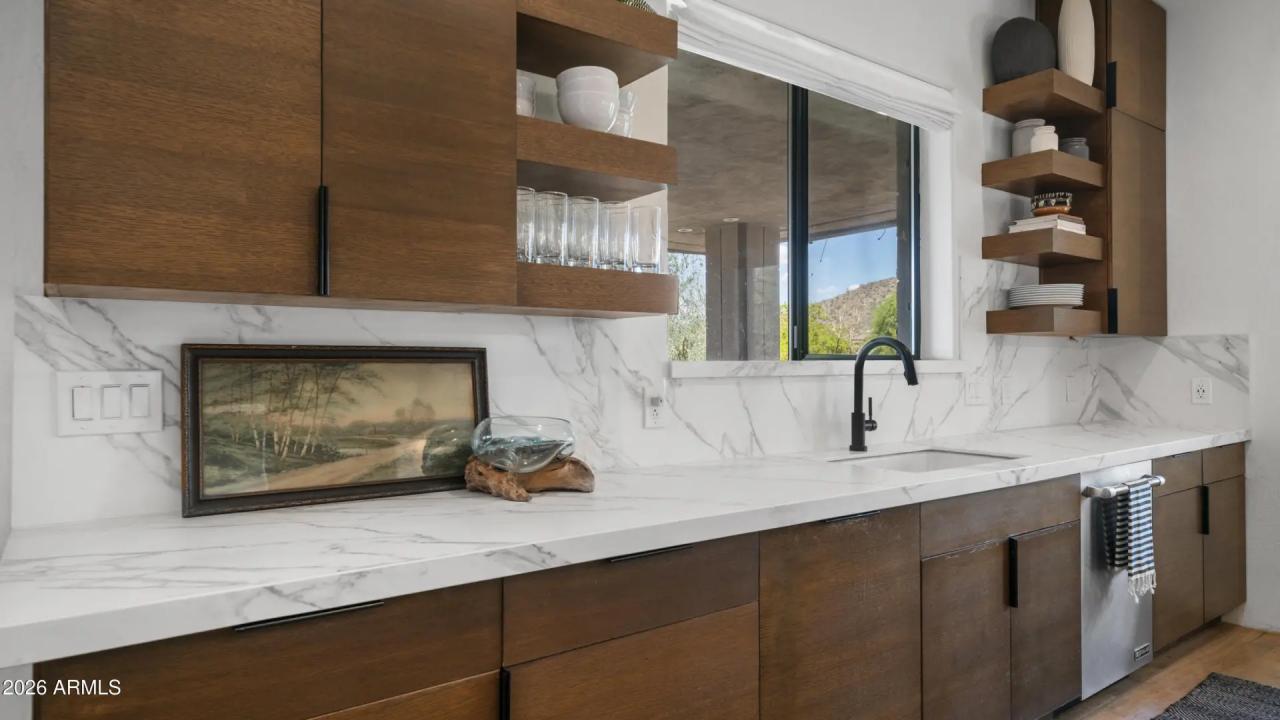 Real Estate Picture 28