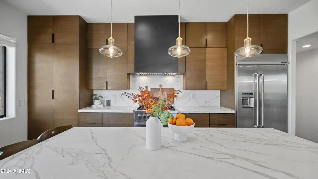Real Estate Picture 30