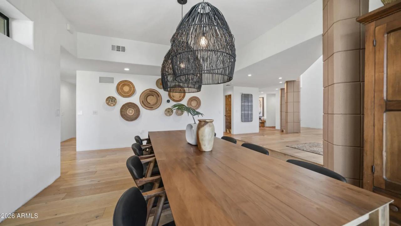 Real Estate Picture 32