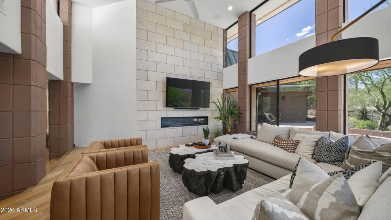 Real Estate Picture 22