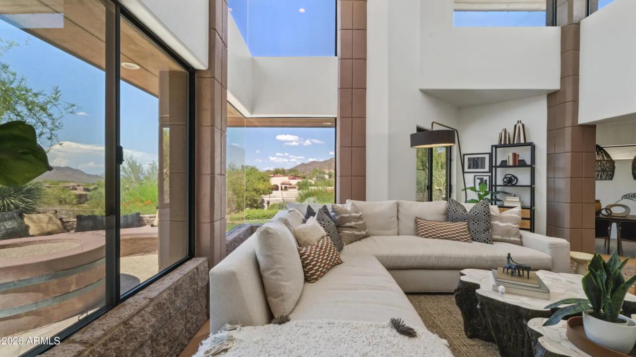 Real Estate Picture 19