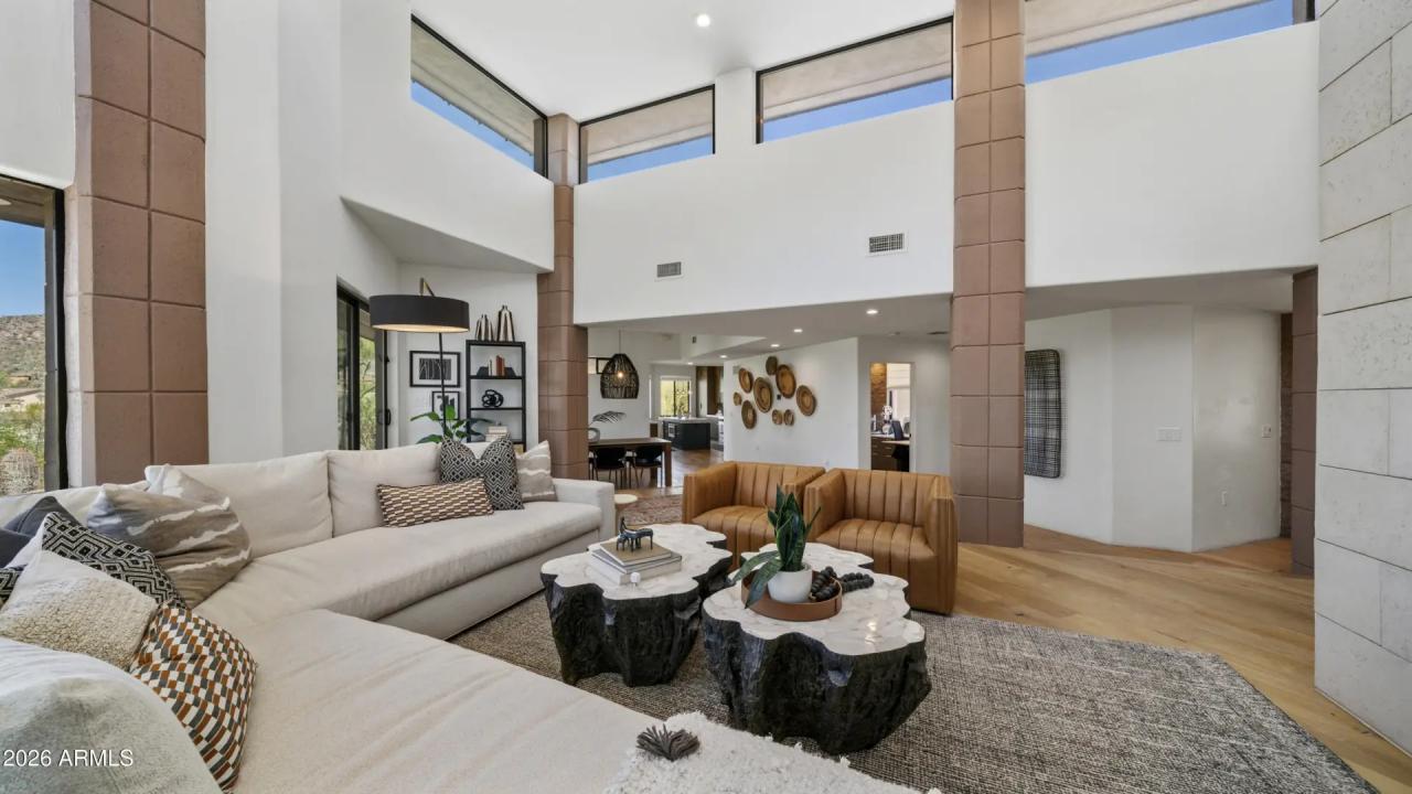 Real Estate Picture 20