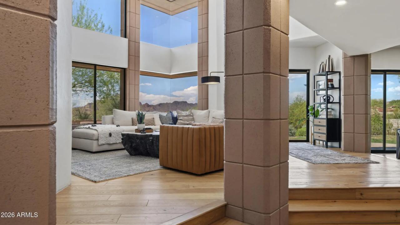 Real Estate Picture 17