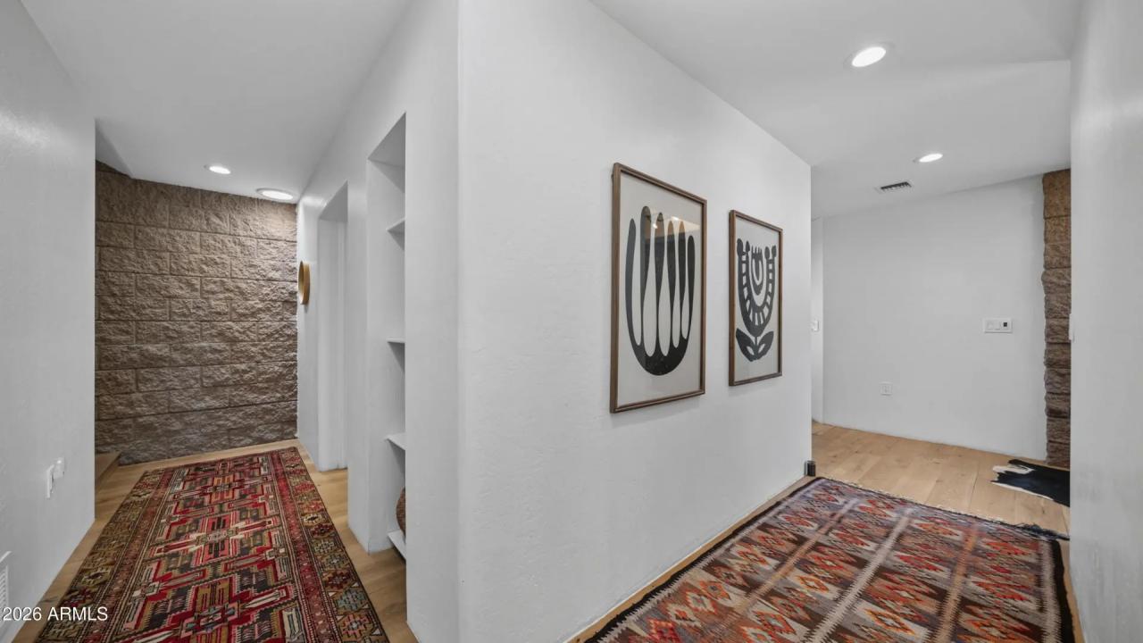 Real Estate Picture 35