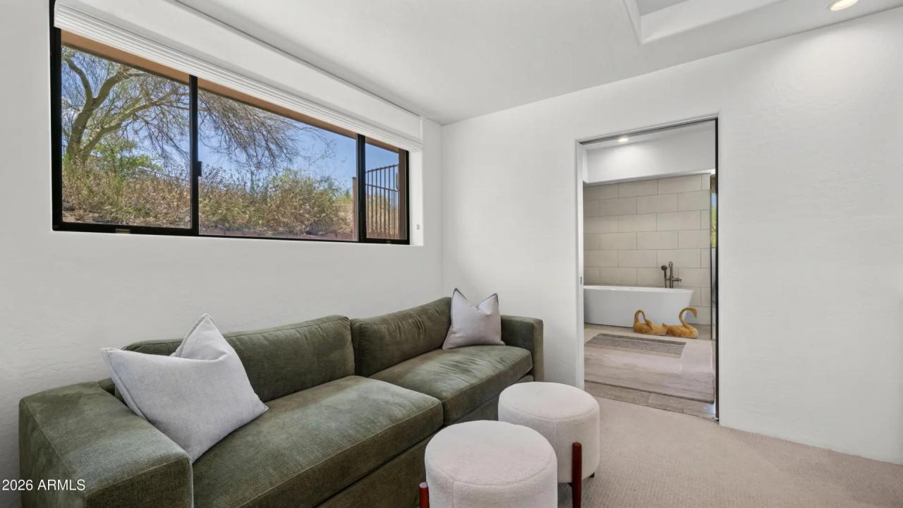 Real Estate Picture 39