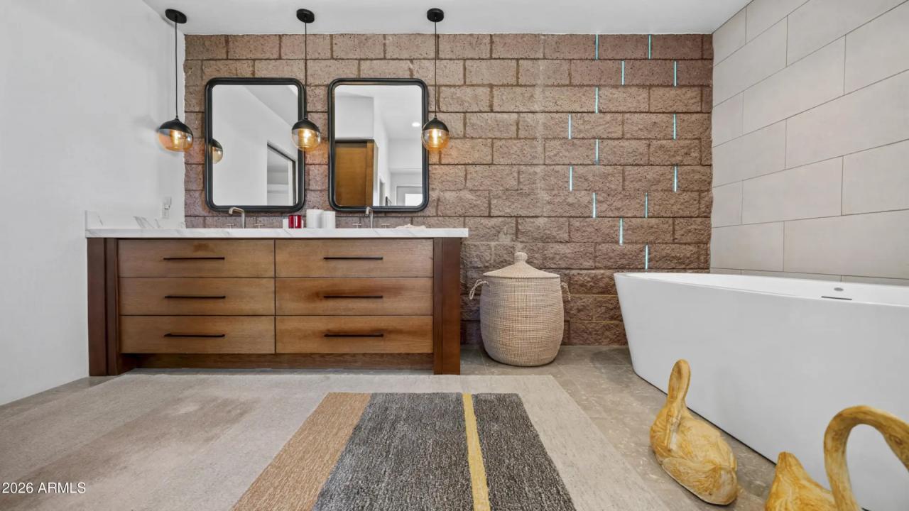 Real Estate Picture 41