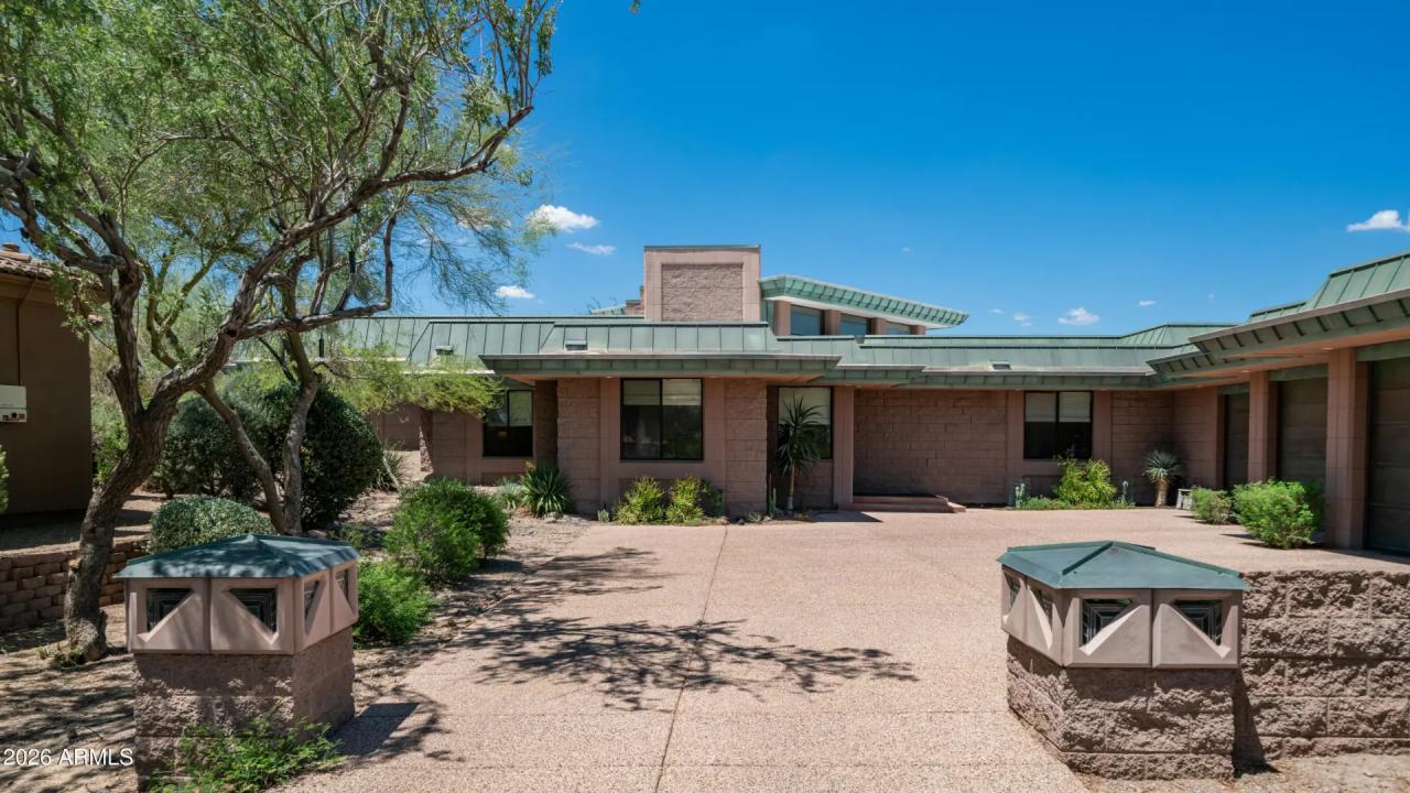 Real Estate Picture 13