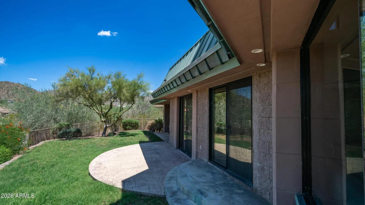 Real Estate Picture 60