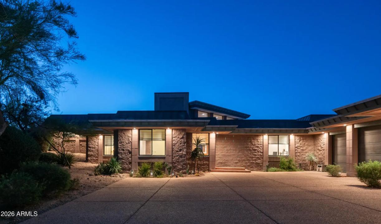 Real Estate Picture 4