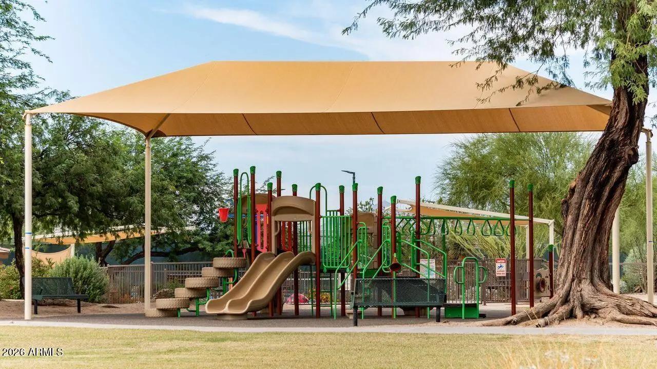 Real Estate Picture 94