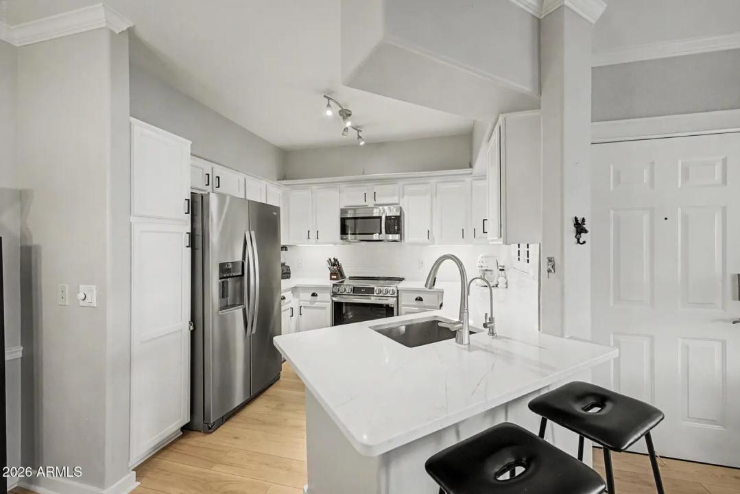 Real Estate Picture 2