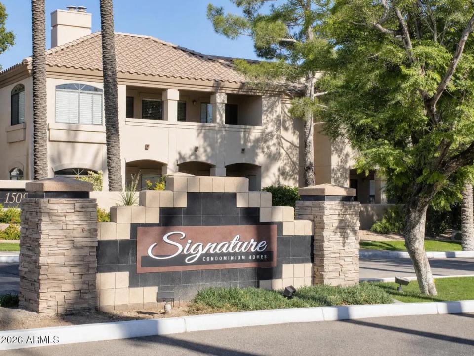 Real Estate Picture 11
