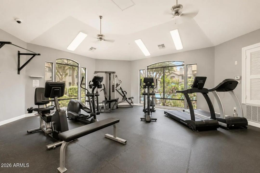Real Estate Picture 12