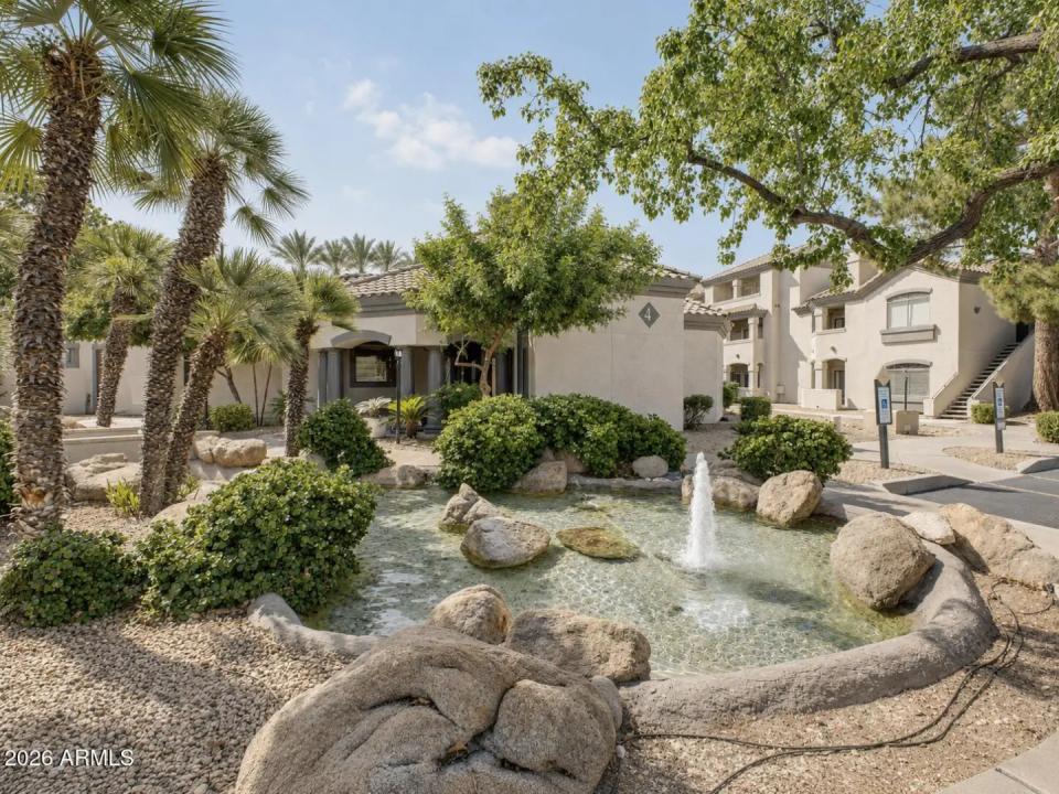 Real Estate Picture 16