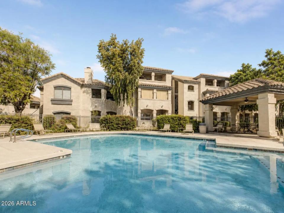 Real Estate Picture 24