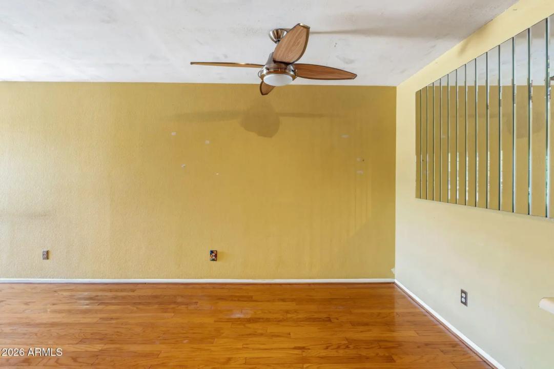 Real Estate Picture 10