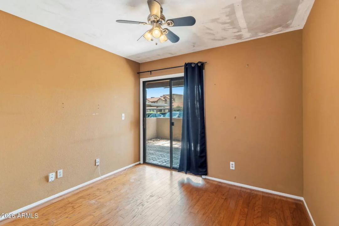 Real Estate Picture 14