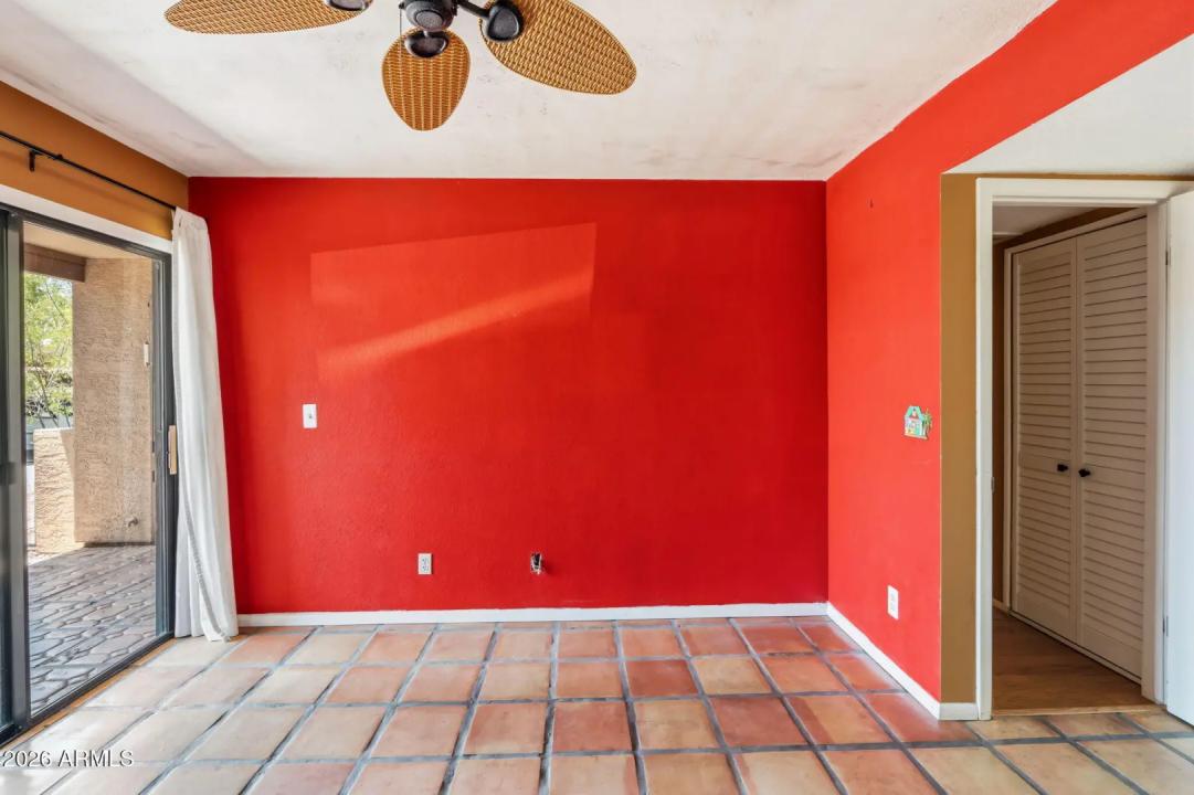 Real Estate Picture 18