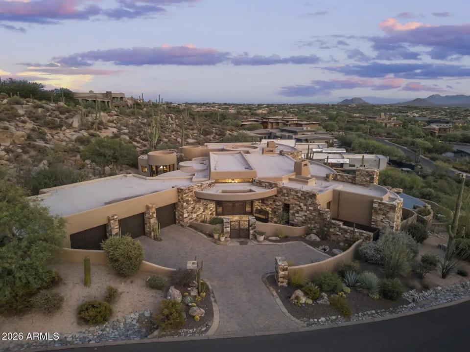 Real Estate Picture 5