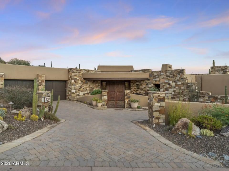 Real Estate Picture 13