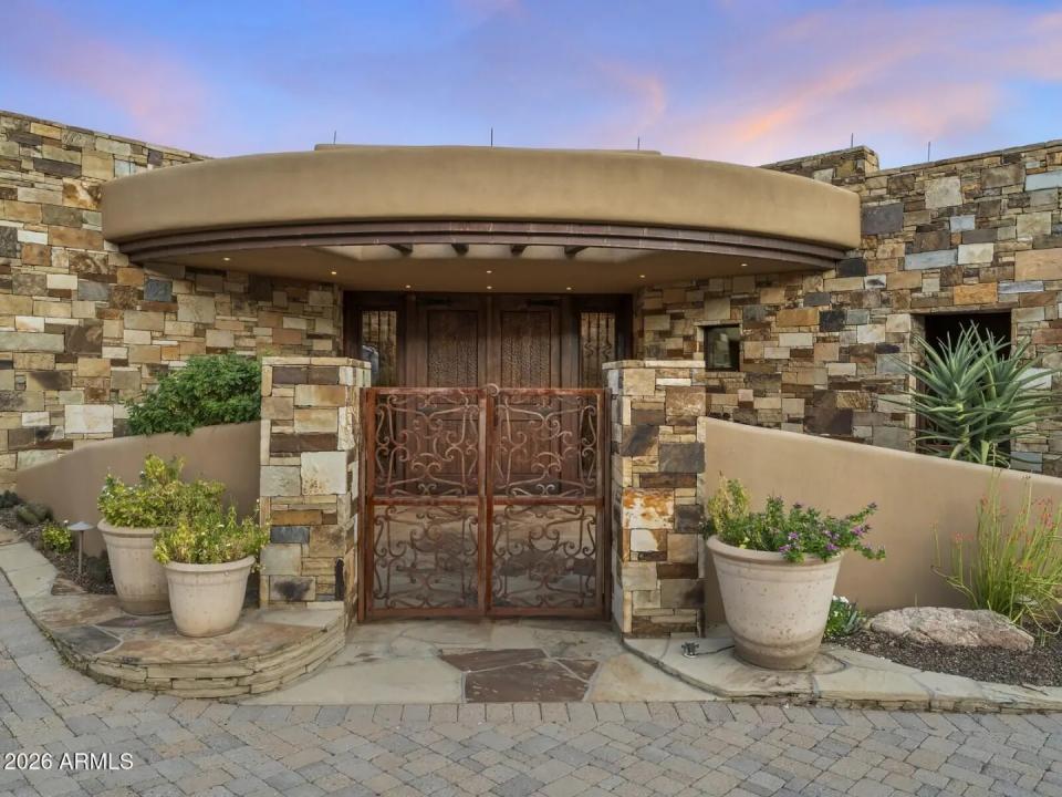 Real Estate Picture 15