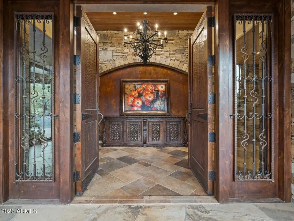 Real Estate Picture 17