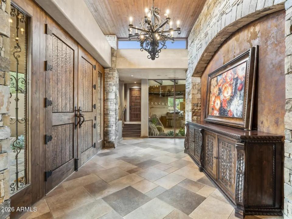 Real Estate Picture 18