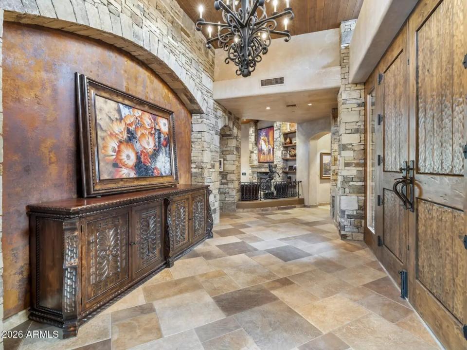 Real Estate Picture 19