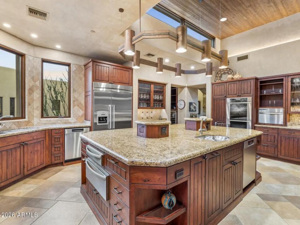 Real Estate Picture 33