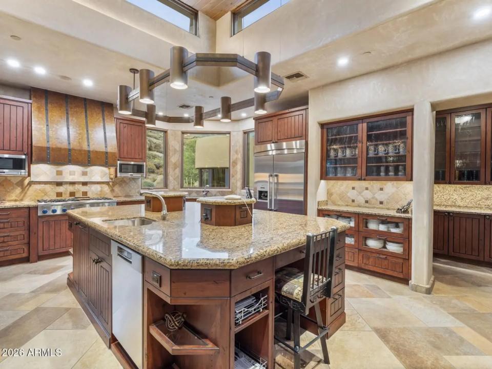 Real Estate Picture 34