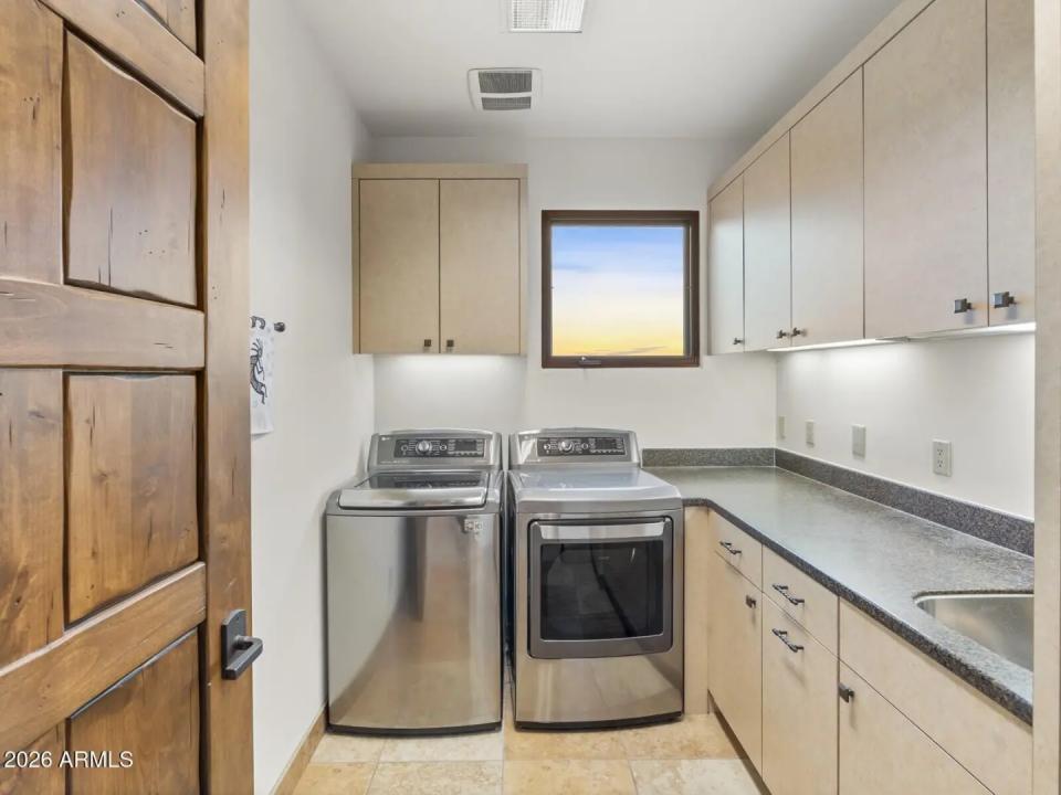 Real Estate Picture 49