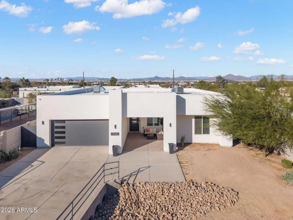 Real Estate Picture 1