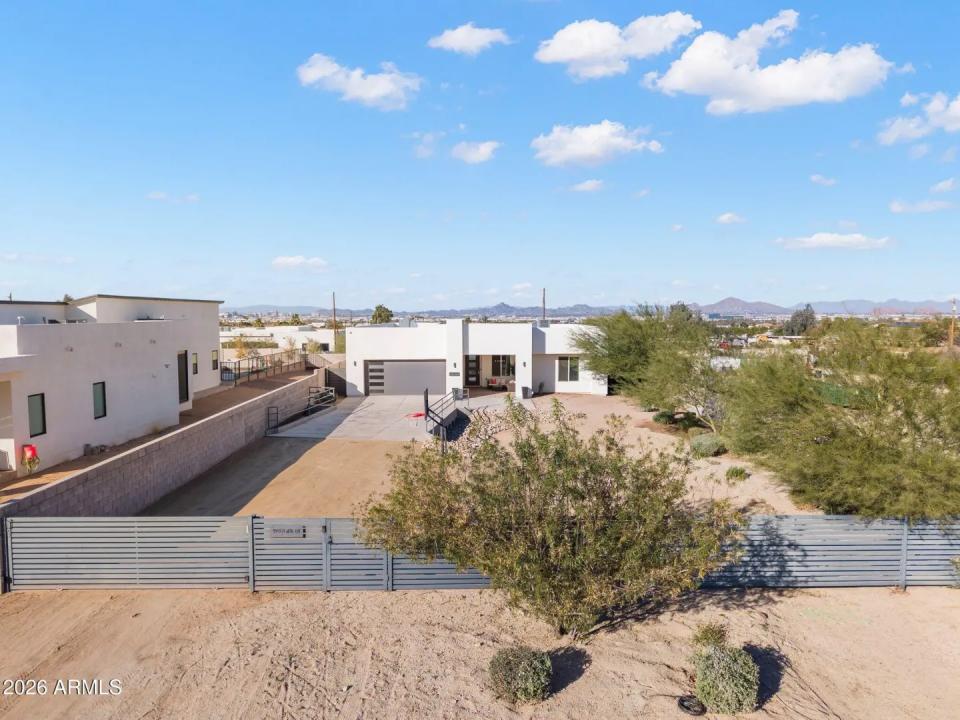 Real Estate Picture 2