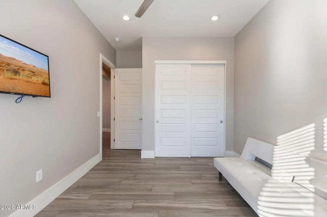Real Estate Picture 34