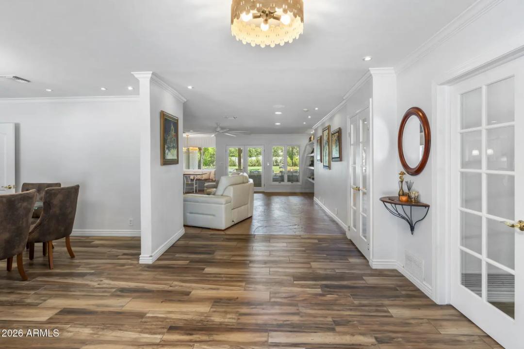 Real Estate Picture 10